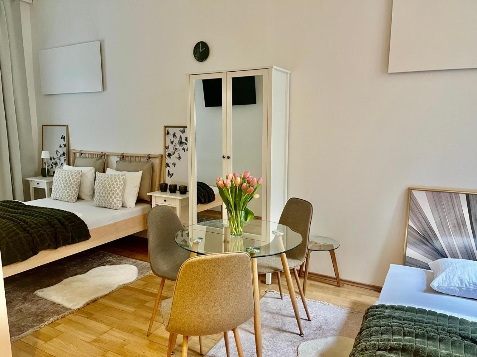 Gemuetliches Studio Apartment Відень Екстер'єр фото